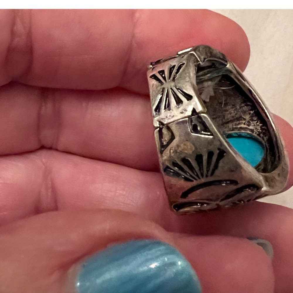 ❤️❤️SALE❤️❤️ Tipi OS Adjustable Turquoise Silvertone I Ring NWT - Picture 3 of 6